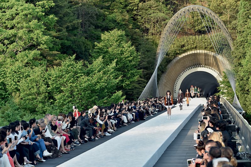 Louis Vuitton 推出《Louis Vuitton Catwalk》時裝秀圖鑑