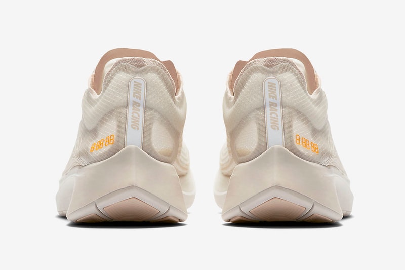 Nike Zoom Fly SP 全新配色設計「Light Bone」