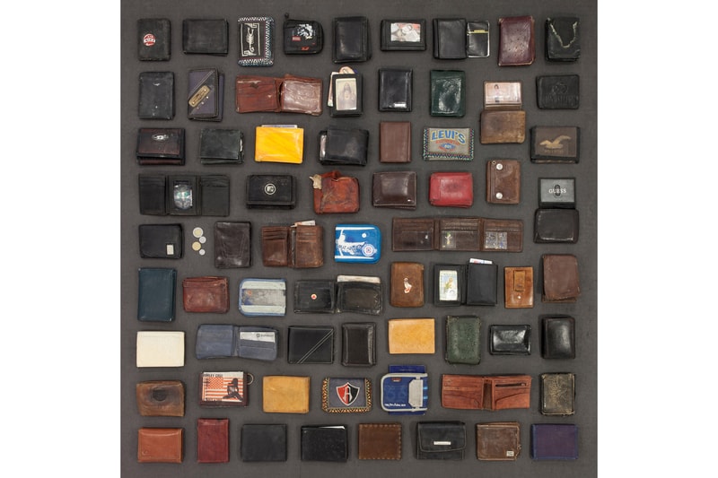 美國海關清潔工 Tom Kiefer 举办無證移民「被沒收個人物品」主題展