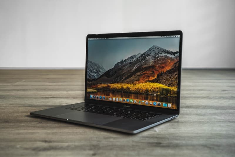 Apple 2018 年版 MacBook Pro 開箱近賞