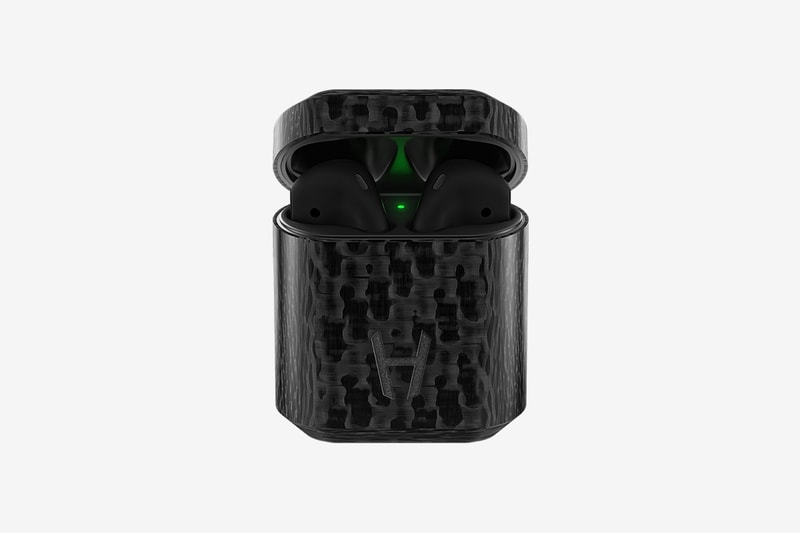 Hadoro 碳纖維特製版 AirPods 及充電盒上架
