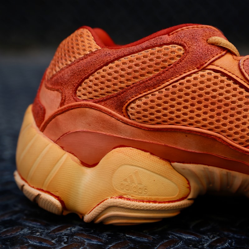 Ceeze 打造 adidas Originals YEEZY 500「Apricot Orange」客製版本