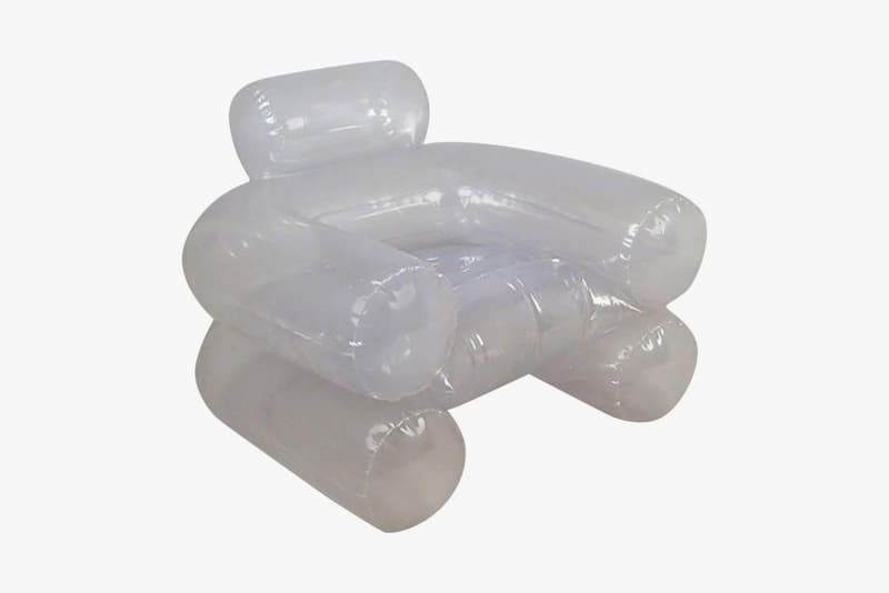 Supreme 本季充氣椅單品設計源於 1960 年代