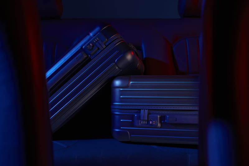 RIMOWA Essential 行李箱系列全新色系登場