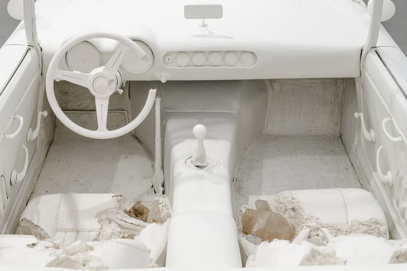 混凝土藝術超跑！走進 Daniel Arsham 最新美國紐約個展「3018」