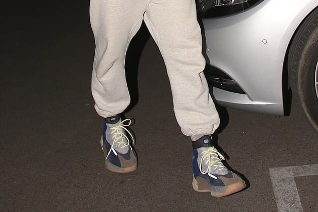 Kanye West 透露 YEEZY 籃球鞋將於 NBA 賽季正式亮相