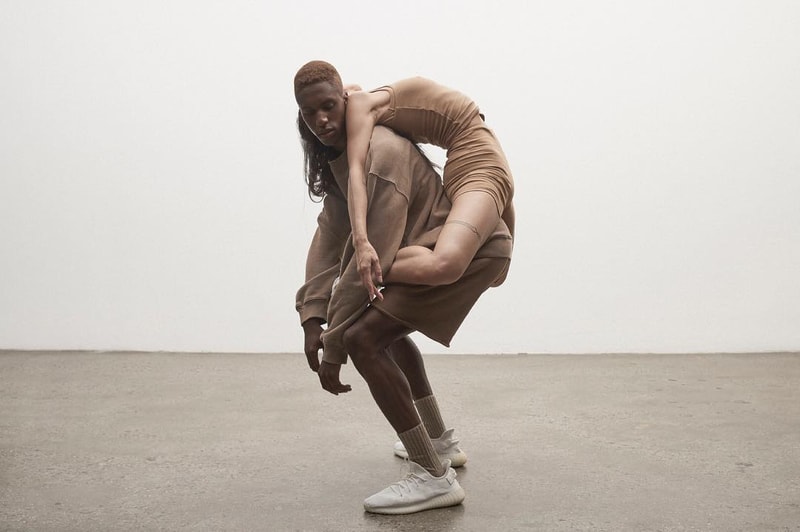 Rita Minissi 為 YEEZY BOOST 350 V2「Triple White」打造全新 Lookbook