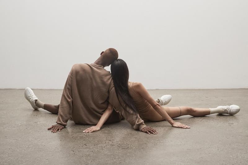 Rita Minissi 為 YEEZY BOOST 350 V2「Triple White」打造全新 Lookbook