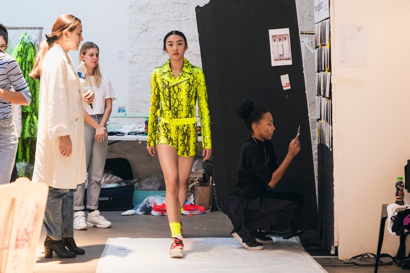 HYPEBEAST 獨家直擊 Off-White™ 2019 春夏女裝大秀幕後準備工作