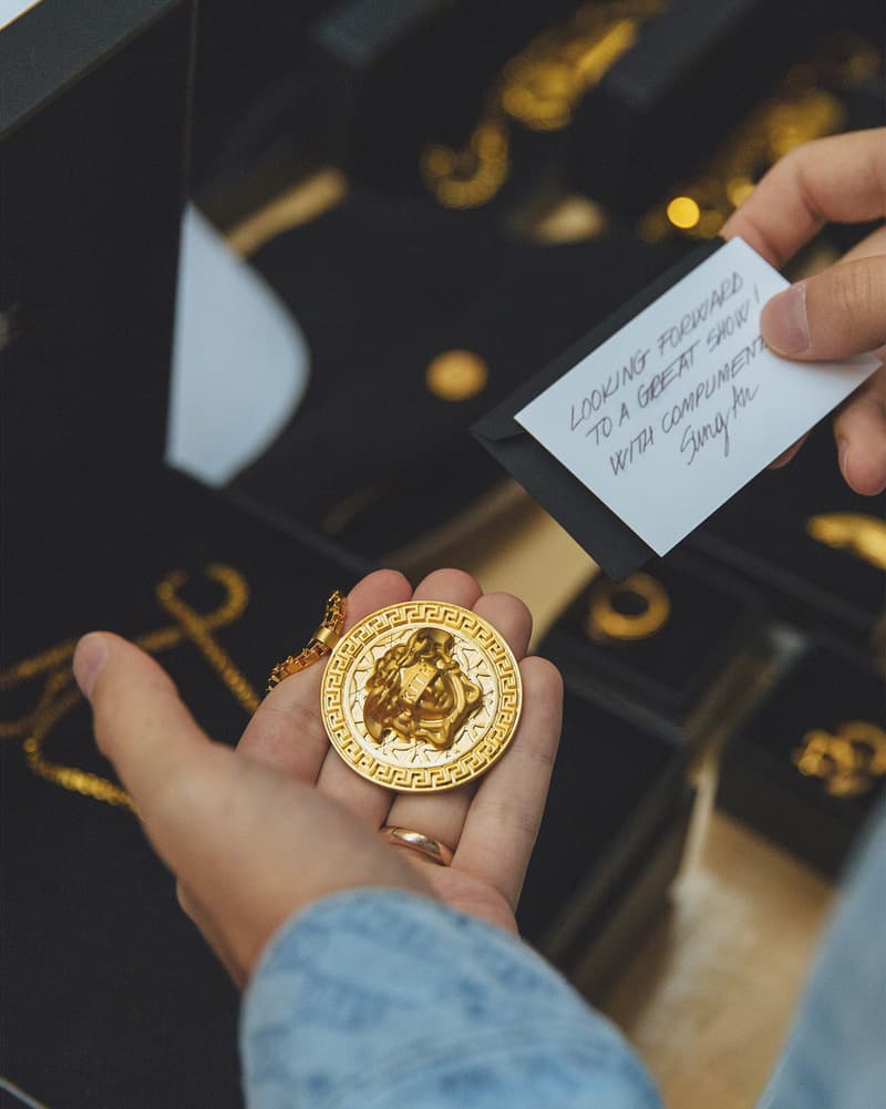 Ronnie Fieg 預告 KITH x Versace 最新聯名企劃