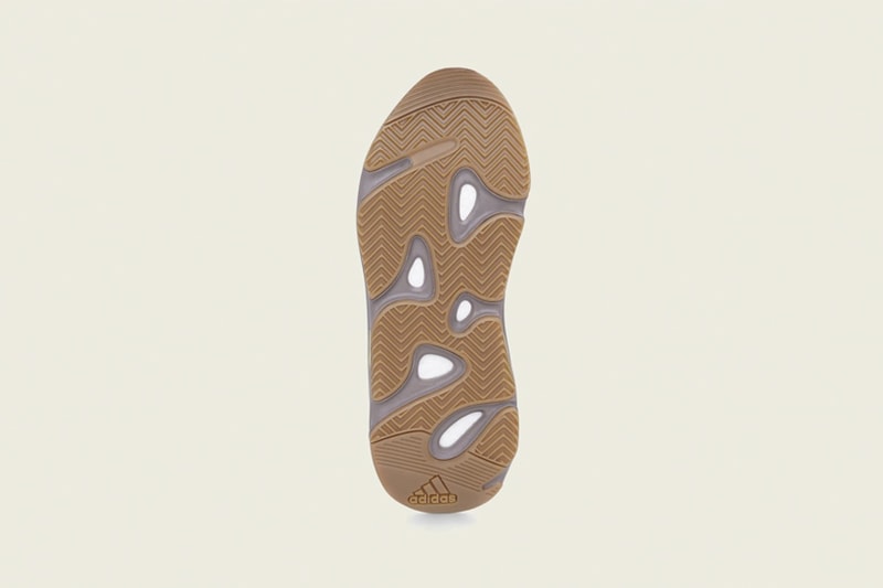 YEEZY BOOST 700 全新配色設計「Mauve」官方圖片曝光