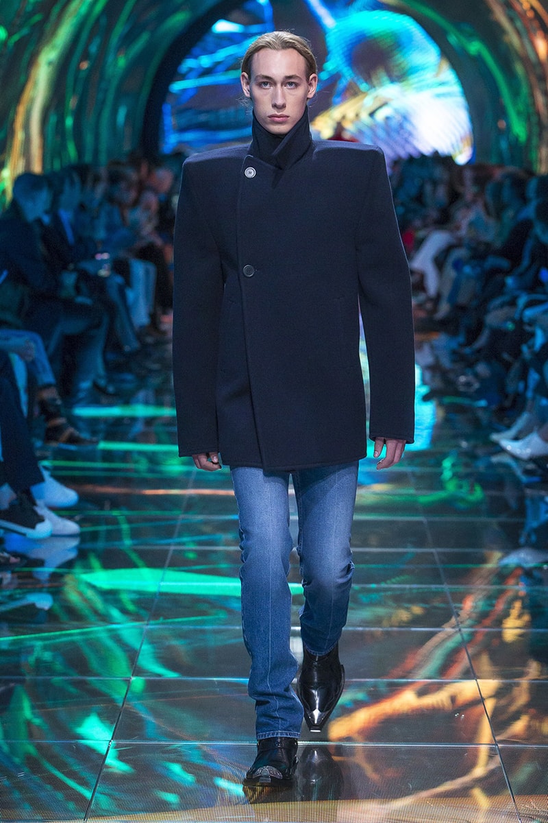 Balenciaga 發佈 2019 春夏系列