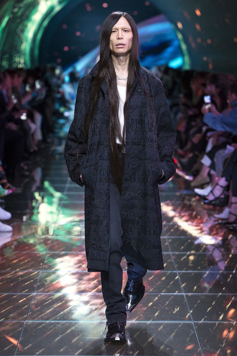 Balenciaga 發佈 2019 春夏系列