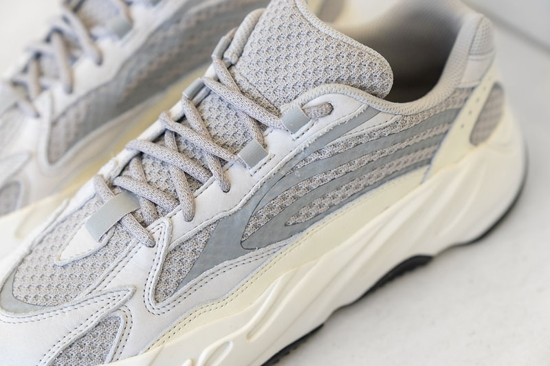 YEEZY BOOST 700 V2 全新「Static」配色更多細節近賞