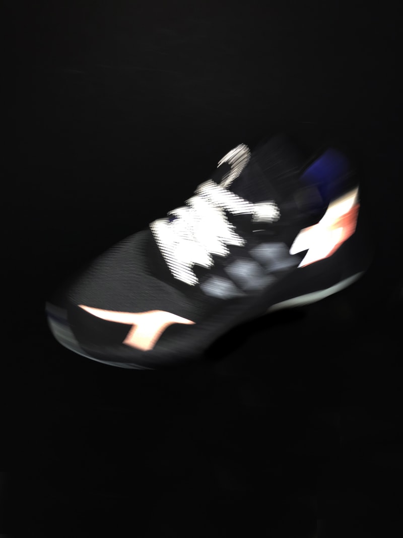 adidas Originals 曝光全新 BOOST 鞋款設計