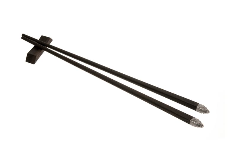 Chrome Hearts 推出 2018 假日季全新配件及家品系列