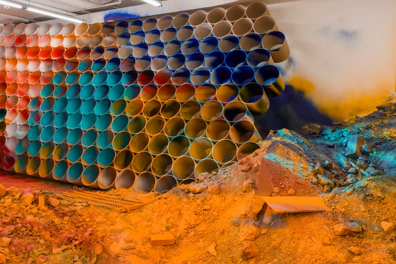 走進 Katharina Grosse 上海「呢喃的泥土」展覽現場