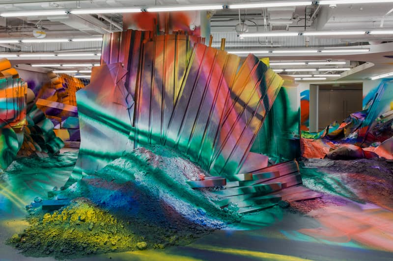 走進 Katharina Grosse 上海「呢喃的泥土」展覽現場