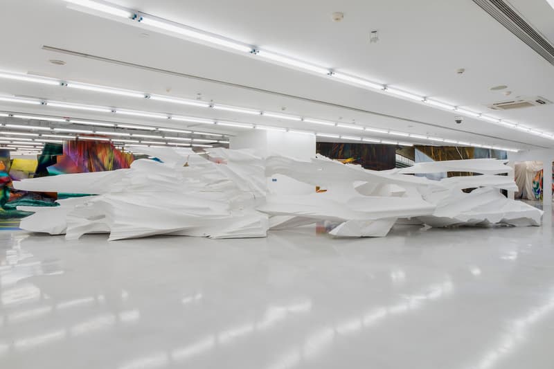 走進 Katharina Grosse 上海「呢喃的泥土」展覽現場