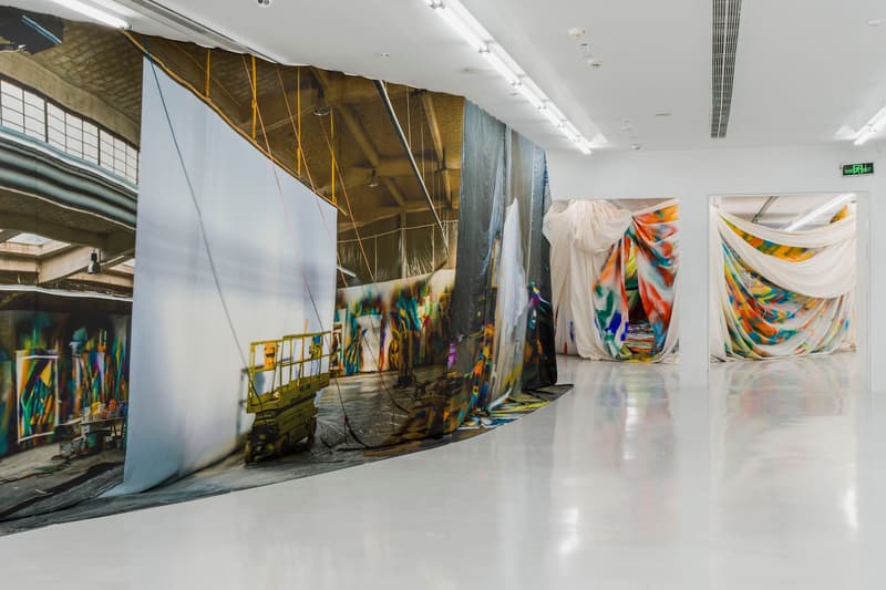 走進 Katharina Grosse 上海「呢喃的泥土」展覽現場