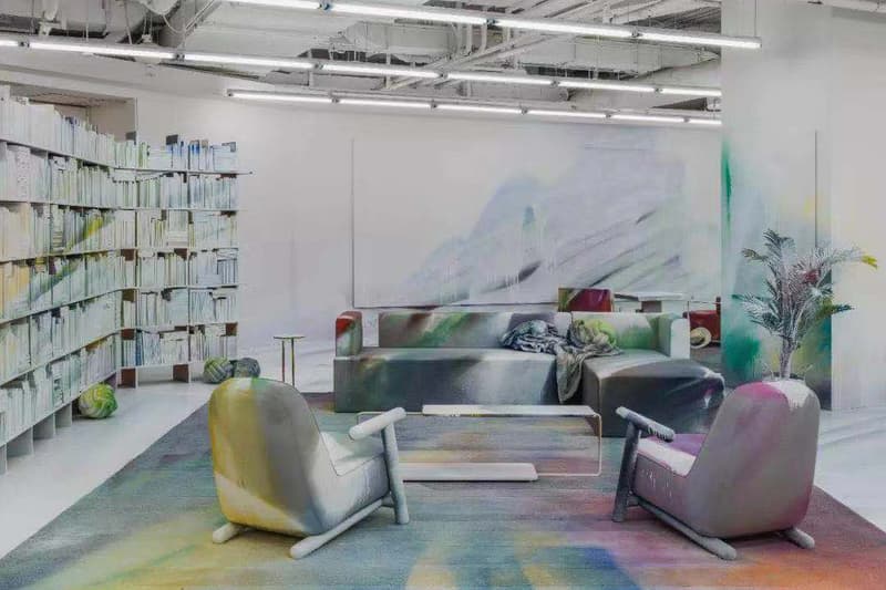 走進 Katharina Grosse 上海「呢喃的泥土」展覽現場