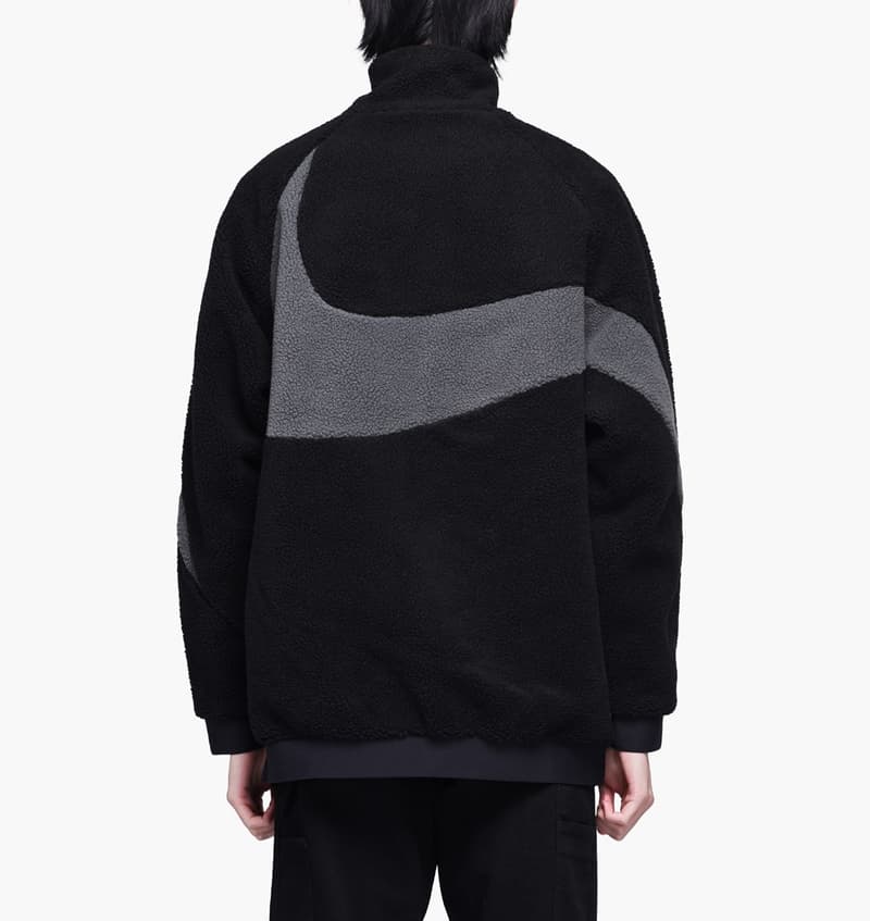 Nike Sportswear 推出全新超大 Swoosh 雙面拉鏈外套