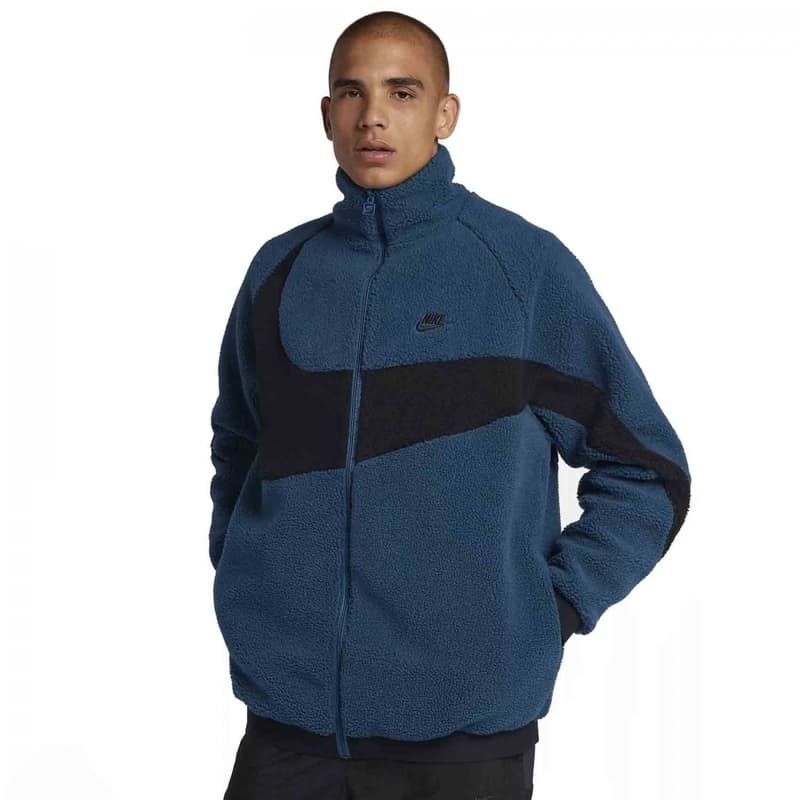 Nike Sportswear 推出全新超大 Swoosh 雙面拉鏈外套