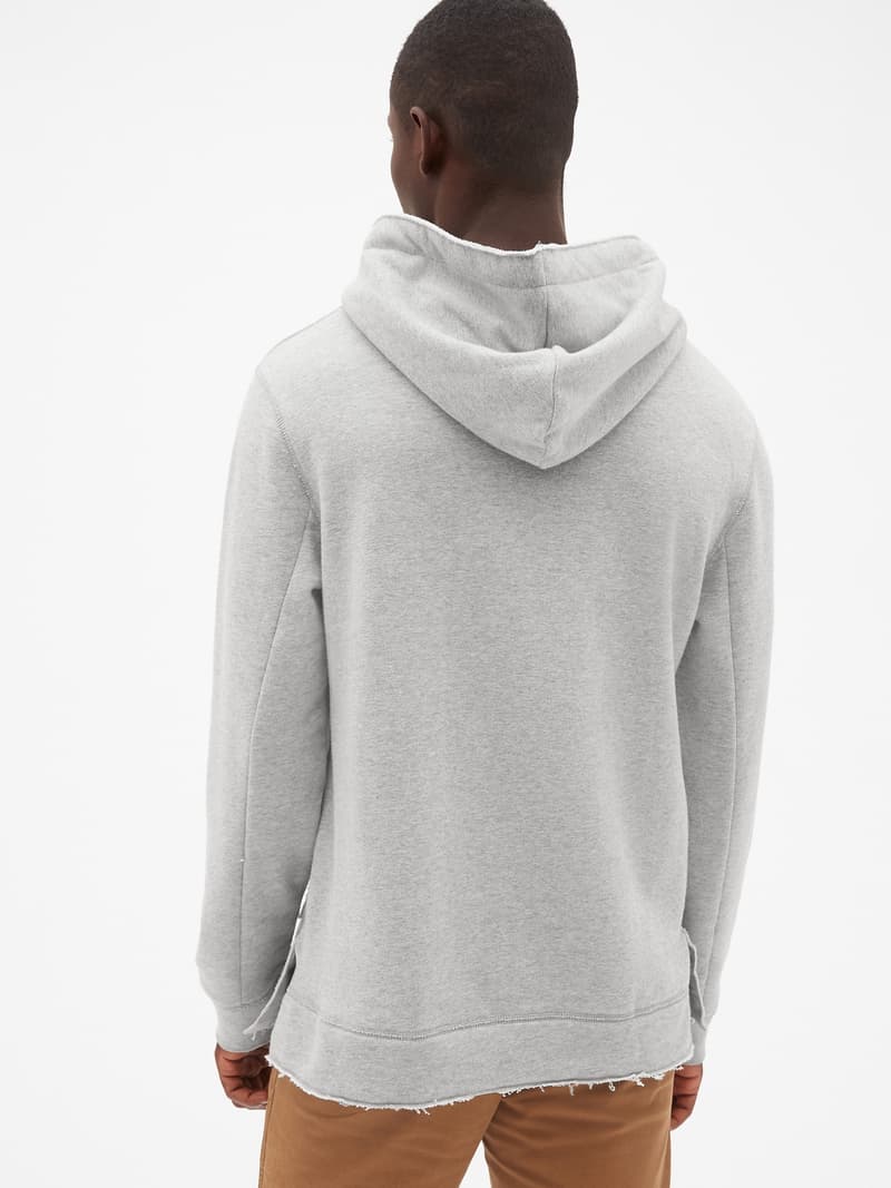 GAP 再度攜手《GQ》推出限量版别注系列 