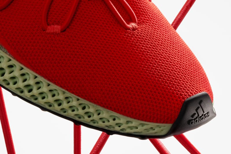 Y-3 推出 2019 春夏全新 RUNNER 4D 鞋款