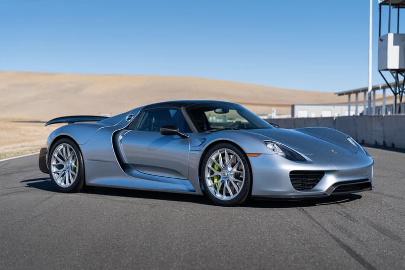 WhatsApp 創辦人即將出售 10 輛 Porsches 豪車收藏