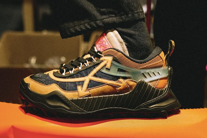 Off-White™ 全新鞋款 ODSY-1000 即將發售