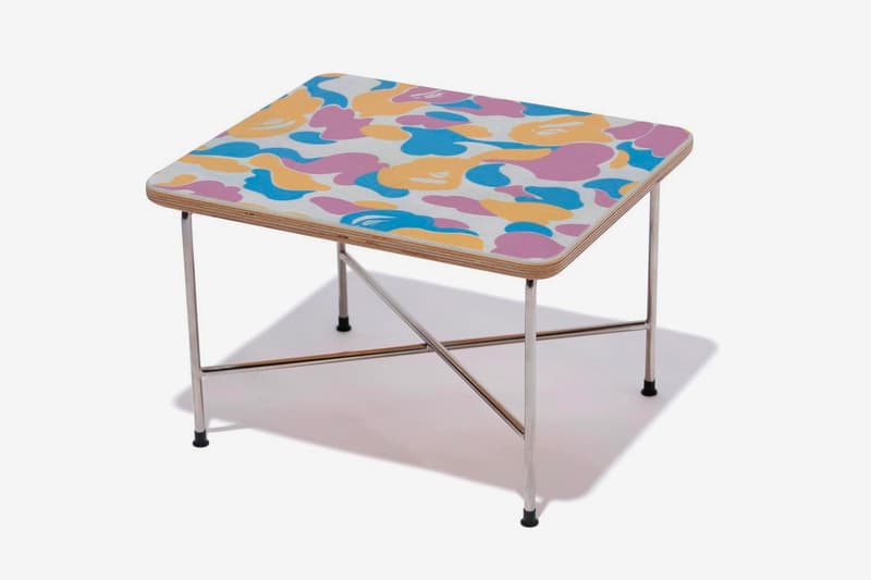 A BATHING APE® x Modernica 全新聯名 Fiber Shell Chair 登場