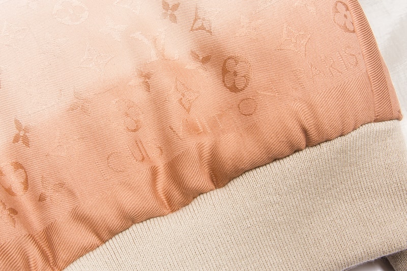 clothsurgeon 將 Louis Vuitton 圍巾改造成 Bomber Jacket