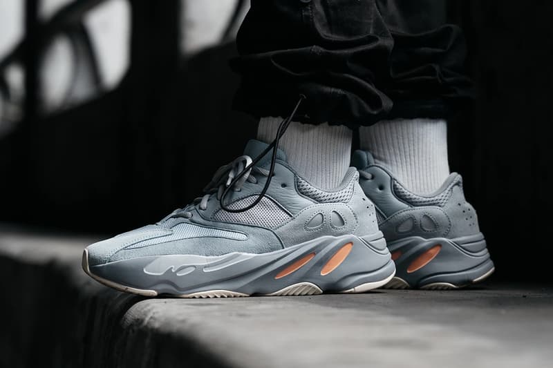YEEZY BOOST 700 全新配色「Inertia」上腳预览