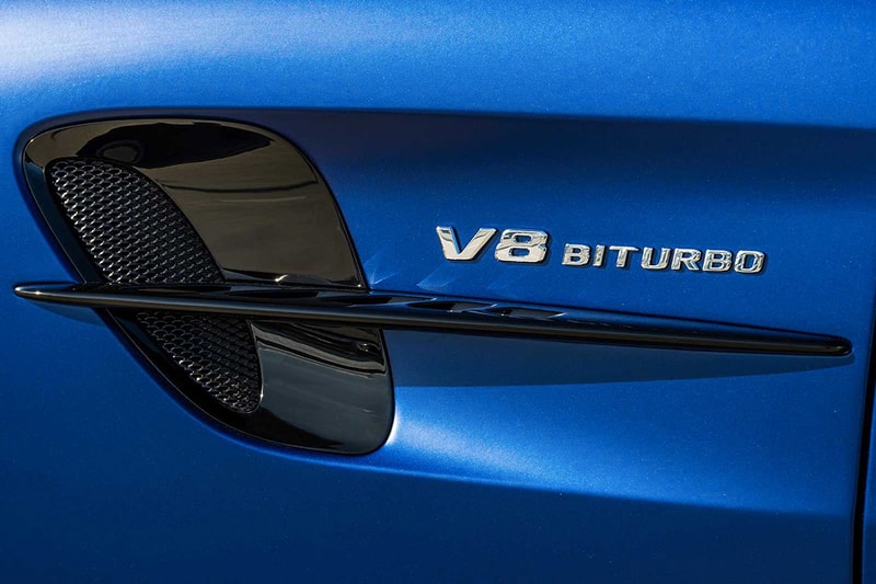 Mercedes-AMG 發佈全新軟頂敞篷跑車 GT R Roadster