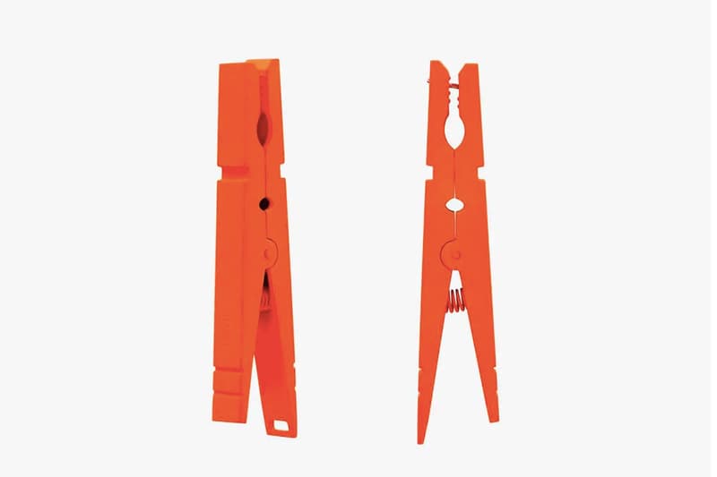 AMBUSH 推出 $400 美元「衣夾」造型耳環