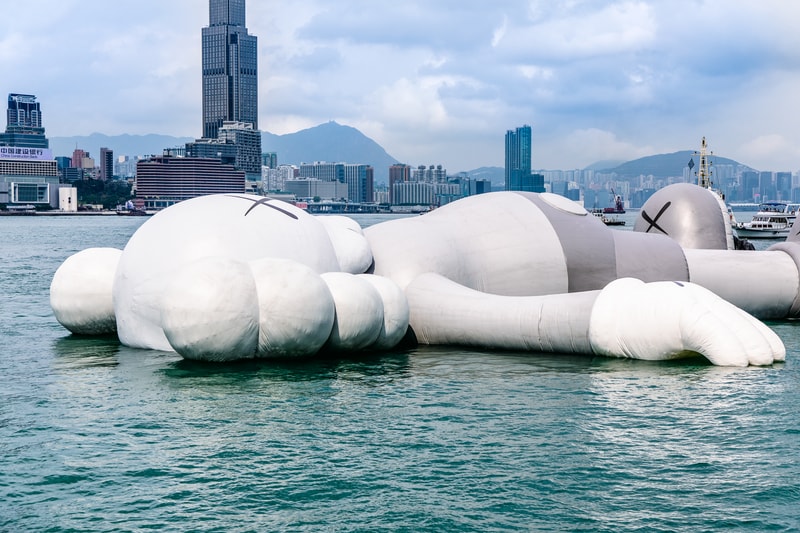 直击「KAWS:HOLIDAY」香港站 Companion 入港進程
