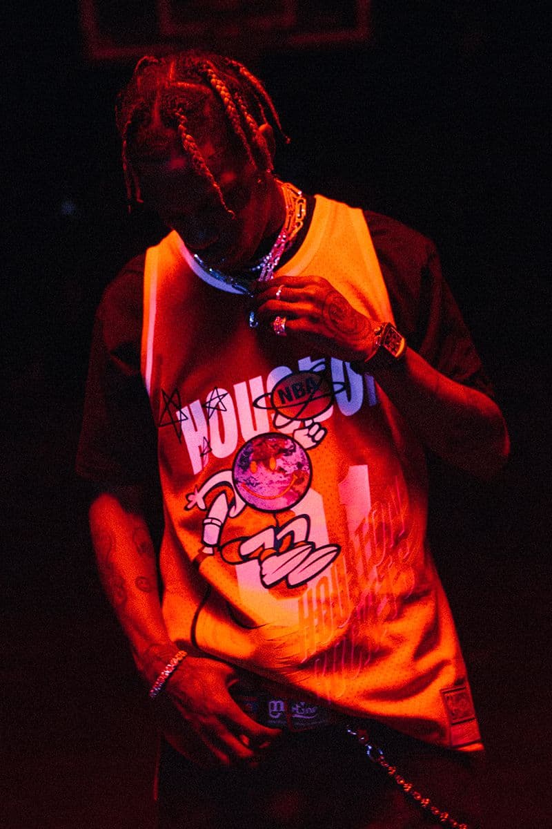 Travis Scott 以 Houston Rockets 復古球衣為靈感設計別注限定單品