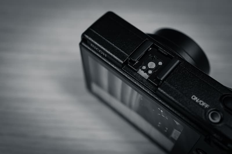 近賞 Ricoh 新一代掌上街拍神器 GR III