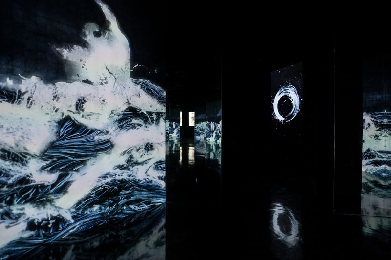 率先走進 teamLab 上海最新展覽「teamLab: 油罐中的水粒子世界」