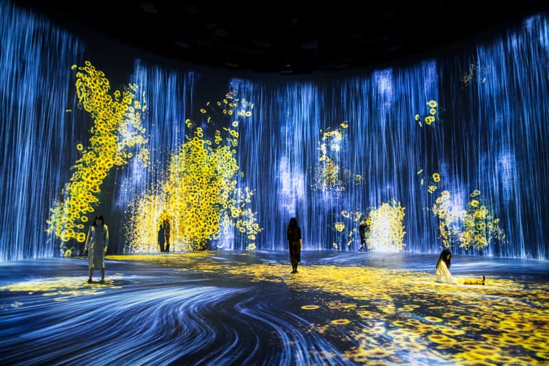 率先走進 teamLab 上海最新展覽「teamLab: 油罐中的水粒子世界」