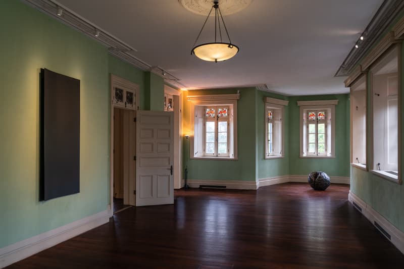 走进 PRADA 荣宅举办艺术家 Goshka  Macuga 「What Was I?」展览