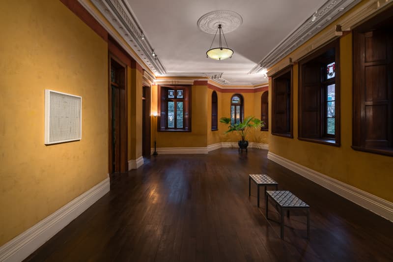 走进 PRADA 荣宅举办艺术家 Goshka  Macuga 「What Was I?」展览