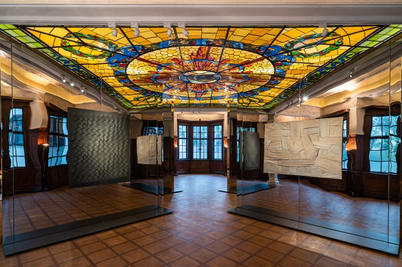 走进 PRADA 荣宅举办艺术家 Goshka  Macuga 「What Was I?」展览