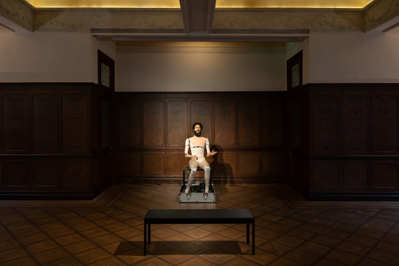 走进 PRADA 荣宅举办艺术家 Goshka  Macuga 「What Was I?」展览