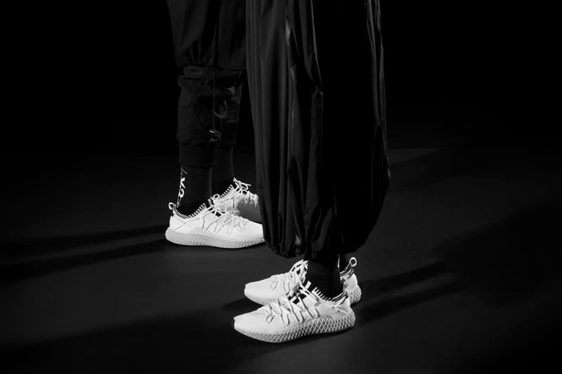 Y-3 推出全新 RUNNER 4D II 高性能鞋款