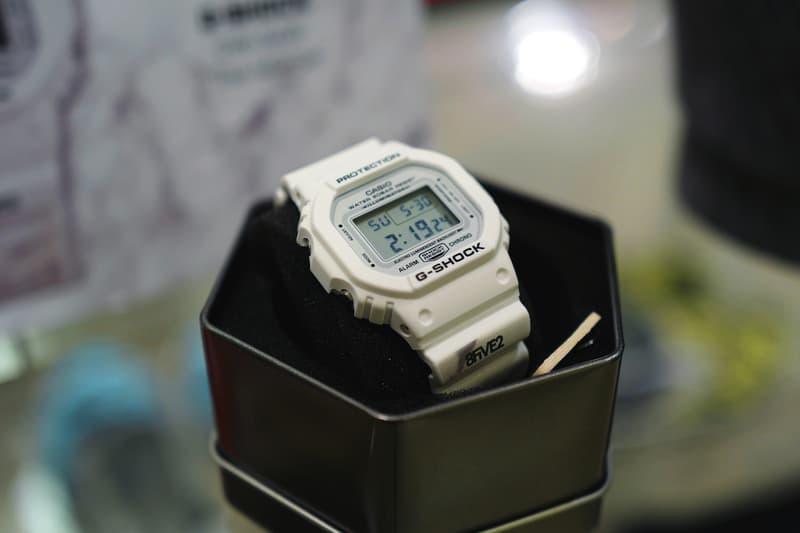 走進連卡佛「Sneaker Lab」聯結 8FIVE2 期間限定店