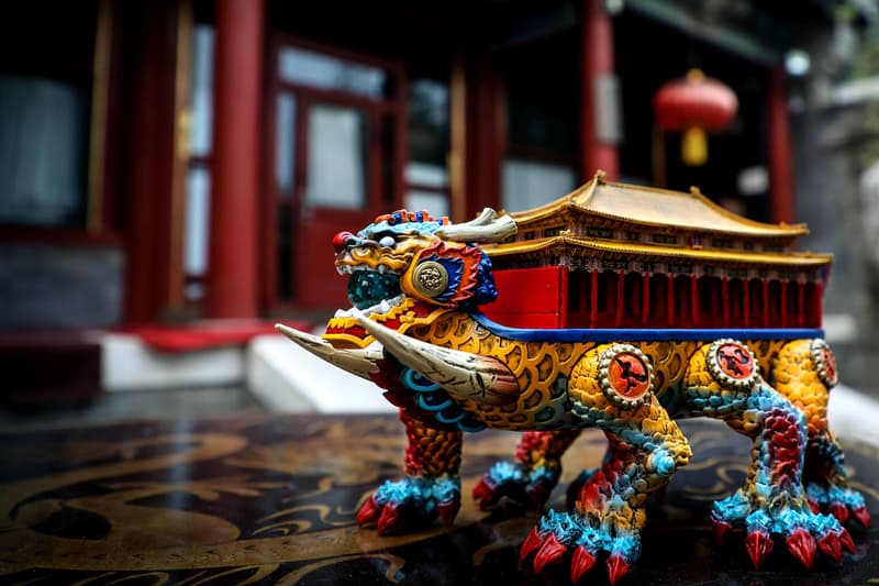 Pop Life Global 攜手故宮宮苑及 DC Comics 推出跨界藝術品