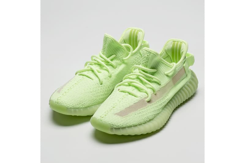 搶先預覽 YEEZY BOOST 350 V2 全新配色「Glow In The Dark」
