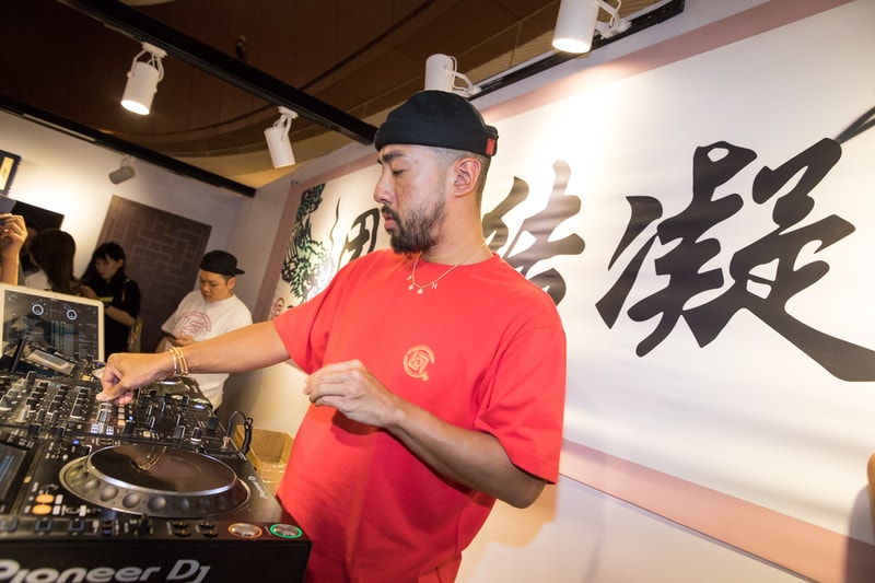 走进 CLOT「CHINESES 华人」别注系列 Pop-Up Store